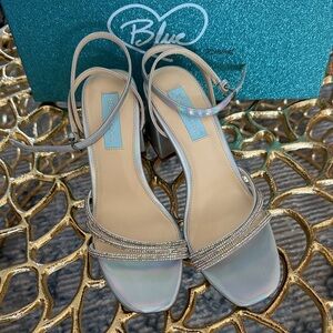Blue by Betsey Johnson Silver Heeled Slingbacks